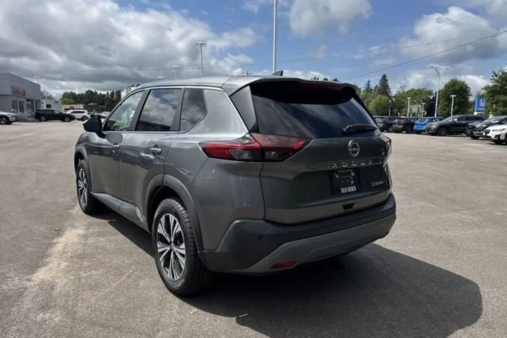 2023 Nissan Rogue SV photo 1