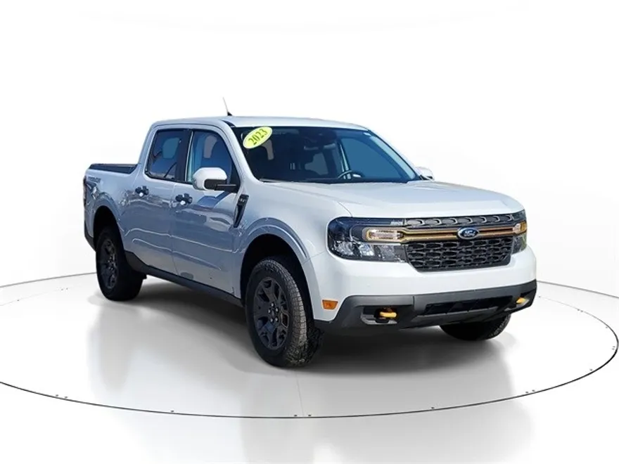 2023 Ford Maverick XLT photo 1