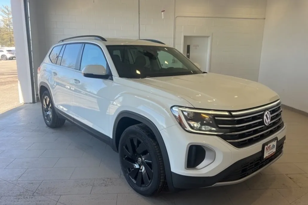 2025 Volkswagen Atlas SE Technology photo 1