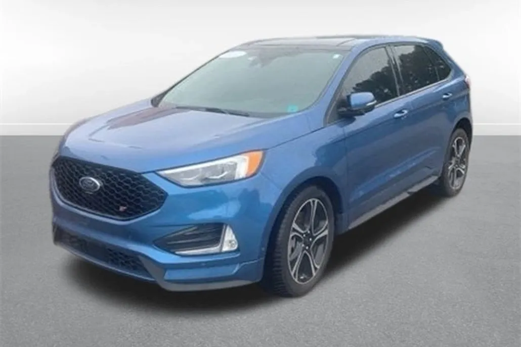 2021 Ford Edge ST photo 1