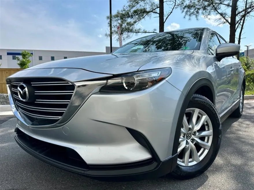 2016 Mazda CX-9 Touring photo 1