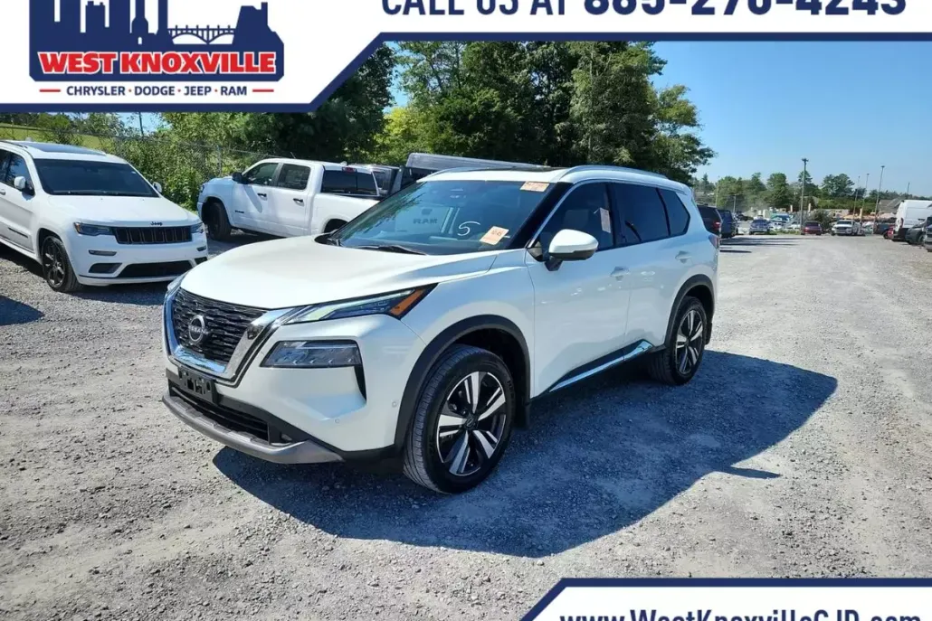 2022 Nissan Rogue SL photo 1