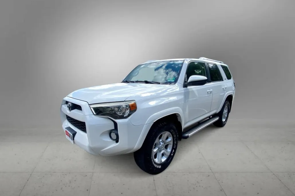 2014 Toyota 4Runner SR5 photo 1