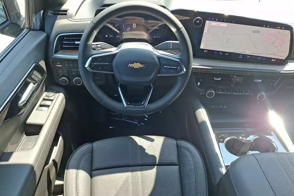 2025 Chevrolet Suburban High Country photo 1