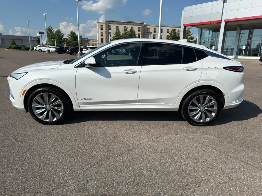 2025 Buick Envista Avenir photo 1