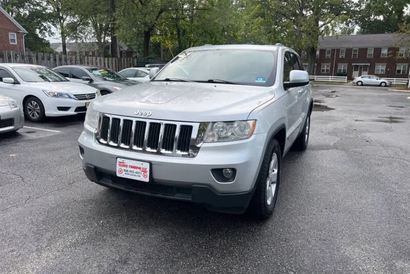 2012 Jeep Grand Cherokee Altitude photo 1