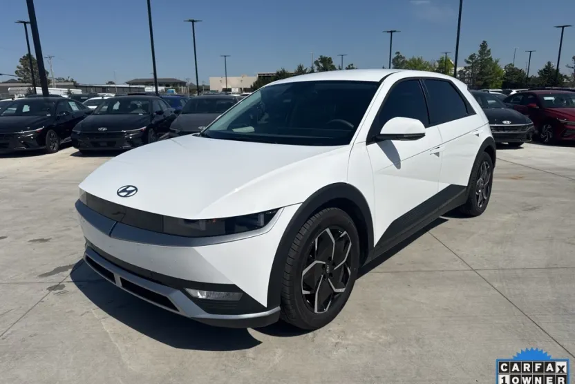 2024 Hyundai Ioniq 5 SEL photo 1