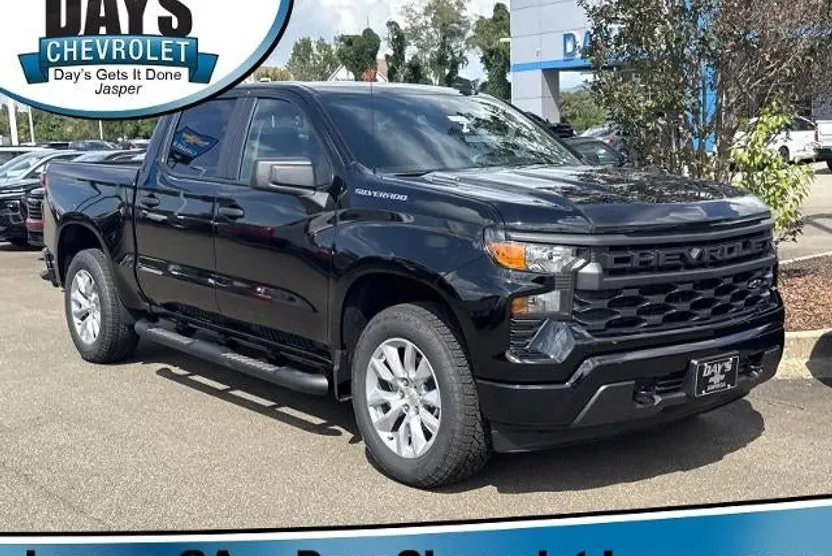 2026 Chevrolet Silverado 1500 Custom photo 1