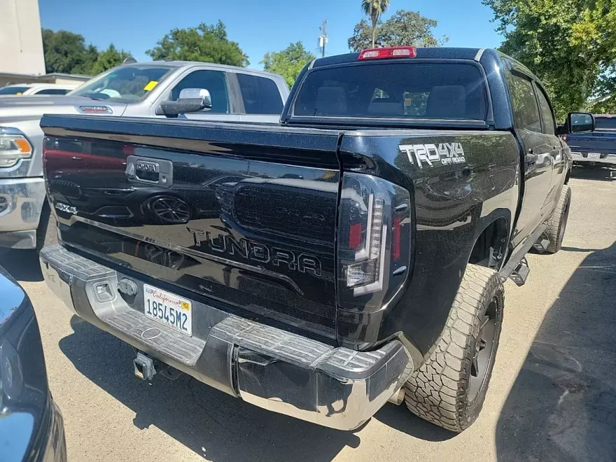 2018 Toyota Tundra SR5 photo 1