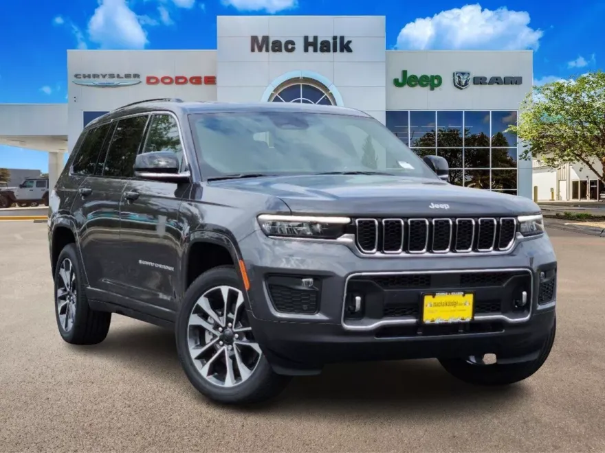 2025 Jeep Grand Cherokee Overland photo 1