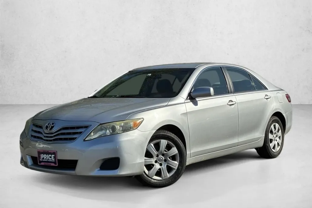2011 Toyota Camry Base photo 1