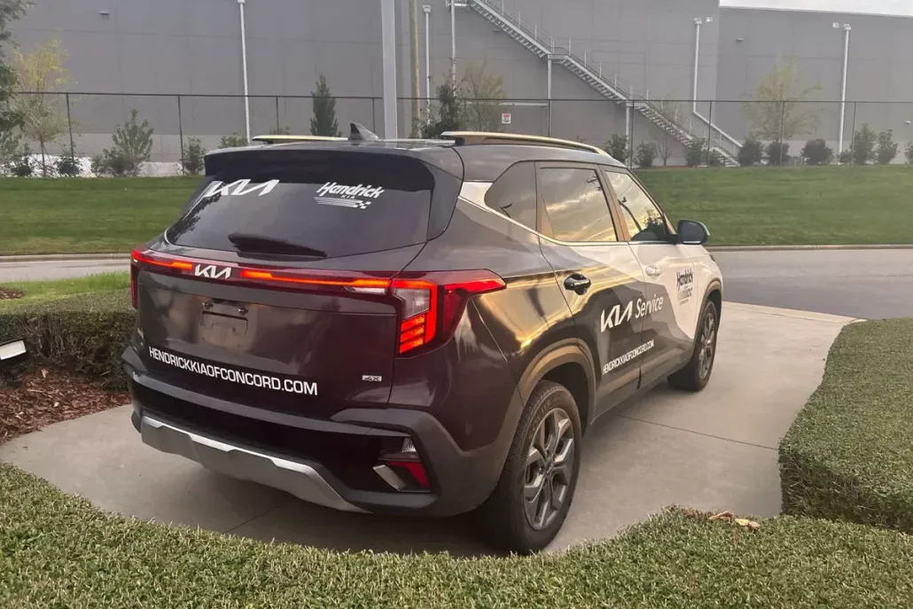 2024 Kia Seltos S photo 1