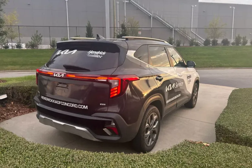 2024 Kia Seltos S photo 1