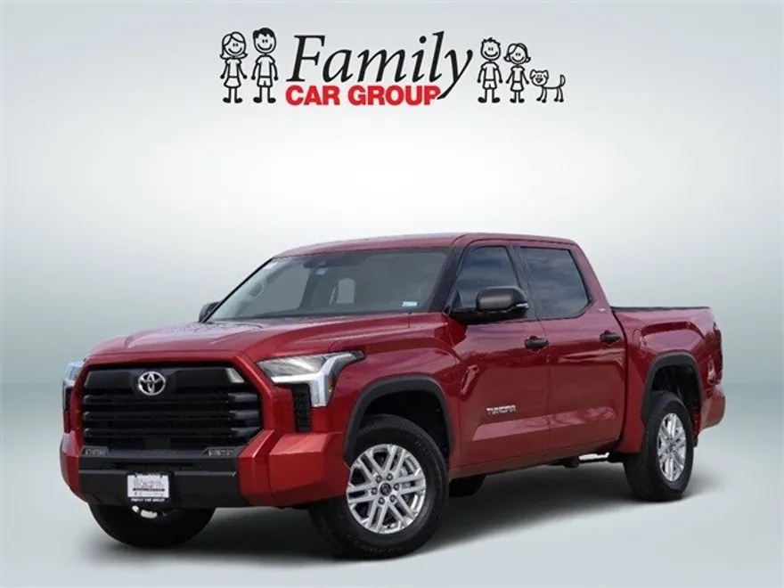 2022 Toyota Tundra SR5 photo 1