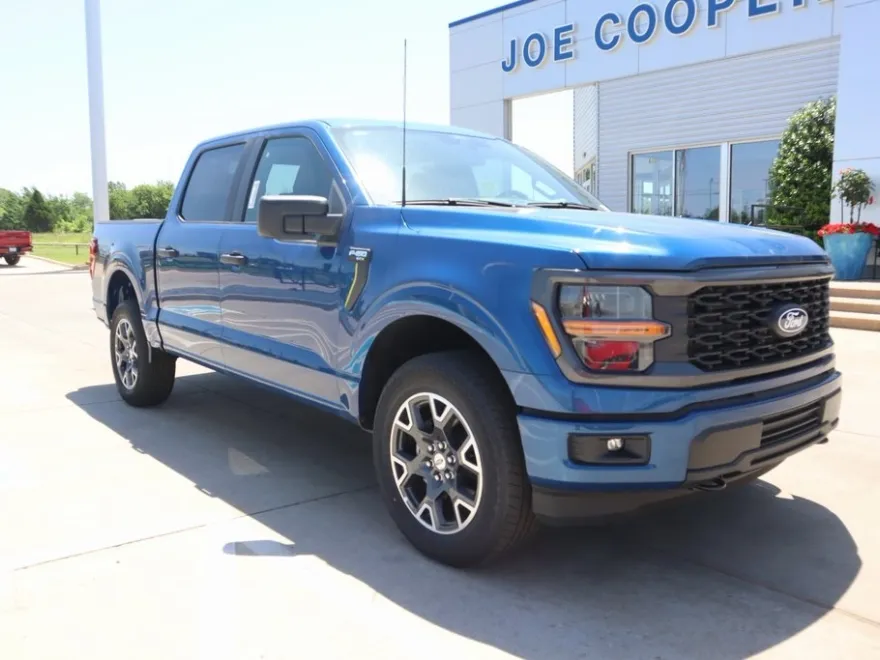 2025 Ford F-150 STX photo 1