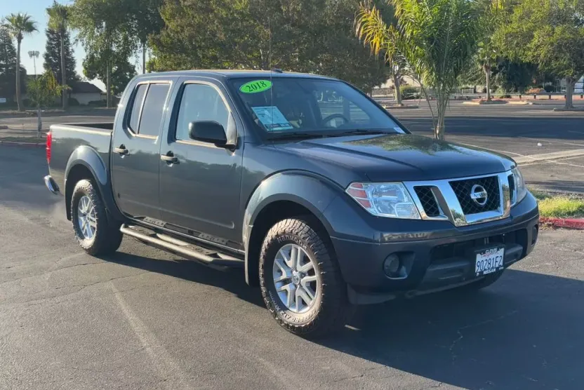 2018 Nissan Frontier SV photo 1