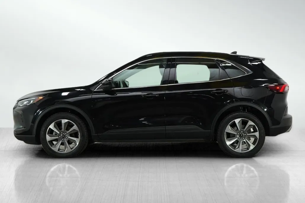 2024 Ford Escape Platinum photo 1