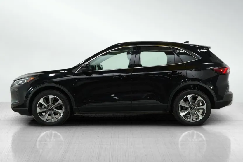 2024 Ford Escape Platinum photo 1