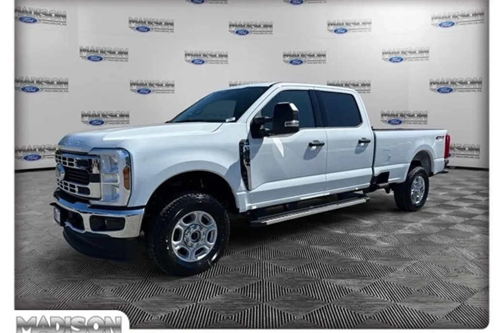 2026 Ford F-350 XLT photo 1
