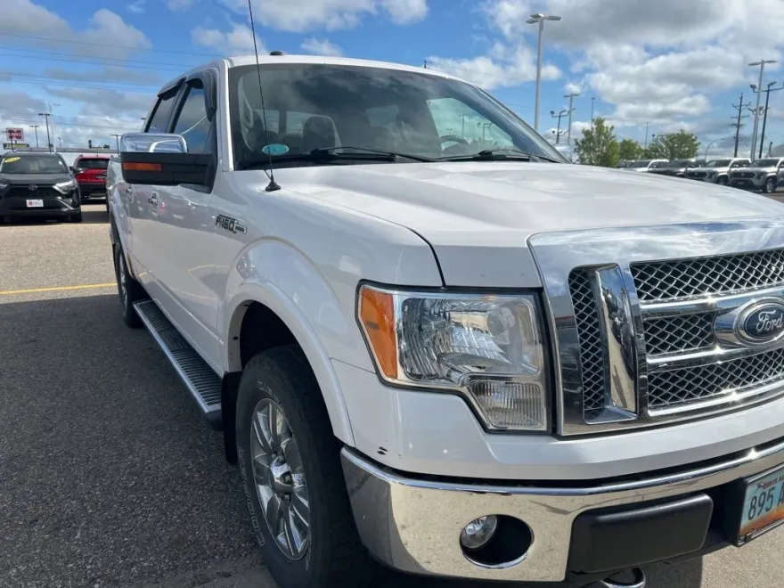 2011 Ford F-150 Lariat photo 1