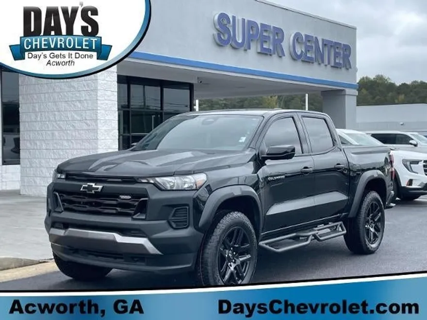 2024 Chevrolet Colorado Trail Boss photo 1