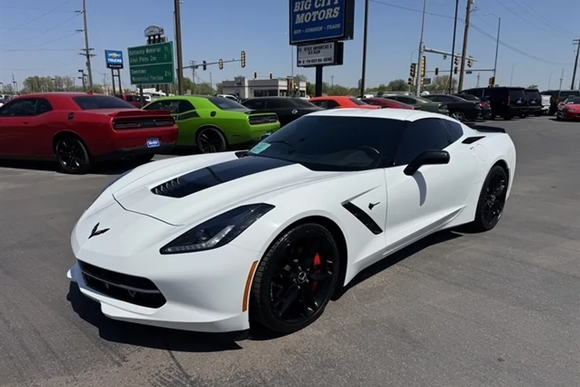 2015 Chevrolet Corvette Stingray 1LT Z51 photo 1