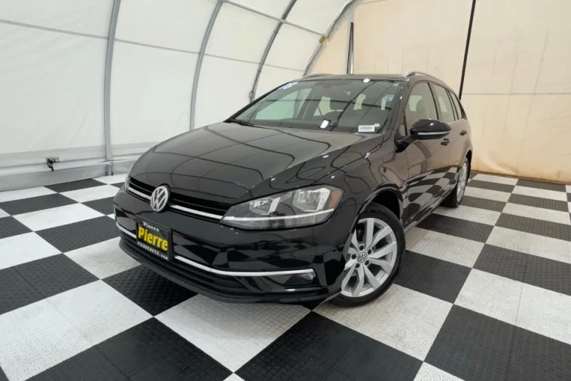 2018 Volkswagen Golf SportWagen SEL photo 1