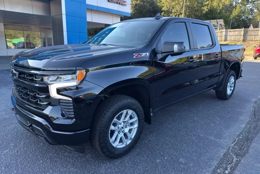 2026 Chevrolet Silverado 1500 RST photo 1
