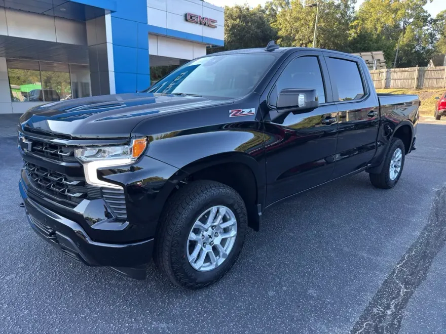 2026 Chevrolet Silverado 1500 RST photo 1