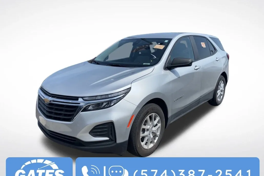 2022 Chevrolet Equinox LS photo 1