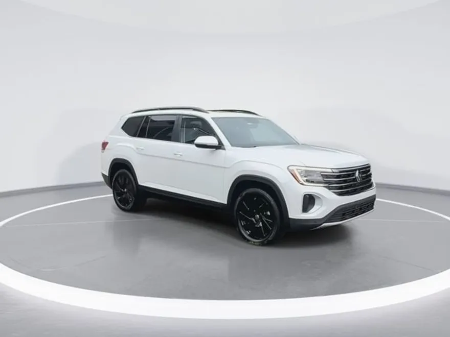 2026 Volkswagen Atlas SE Technology photo 1