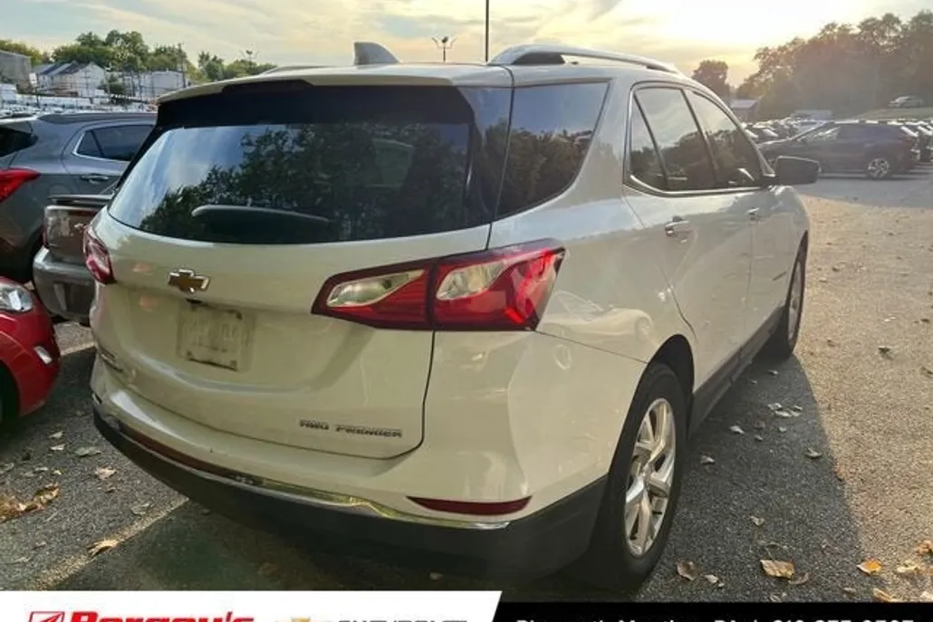 2021 Chevrolet Equinox Premier photo 1