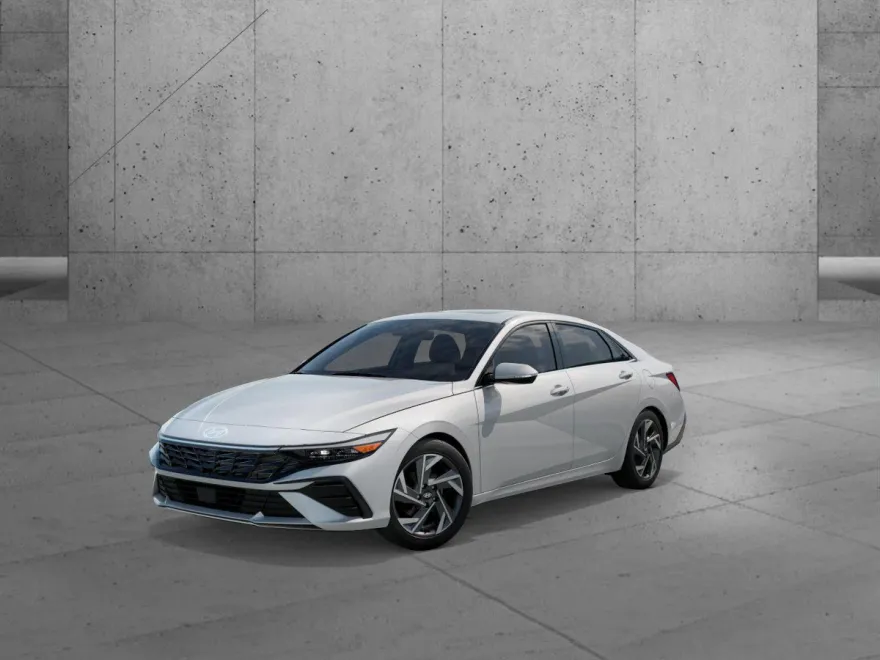 2025 Hyundai Elantra Limited photo 1