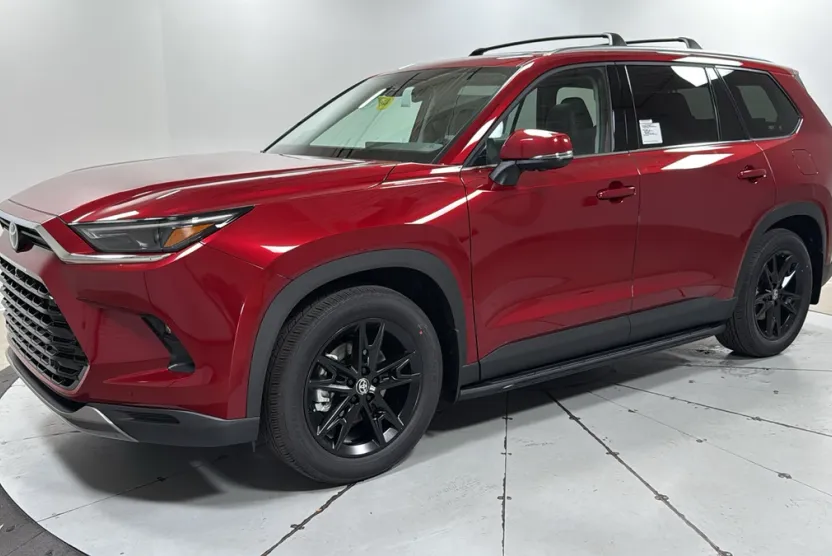 2026 Toyota Grand Highlander Hybrid Limited photo 1