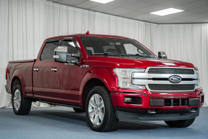 2019 Ford F-150 Platinum photo 1