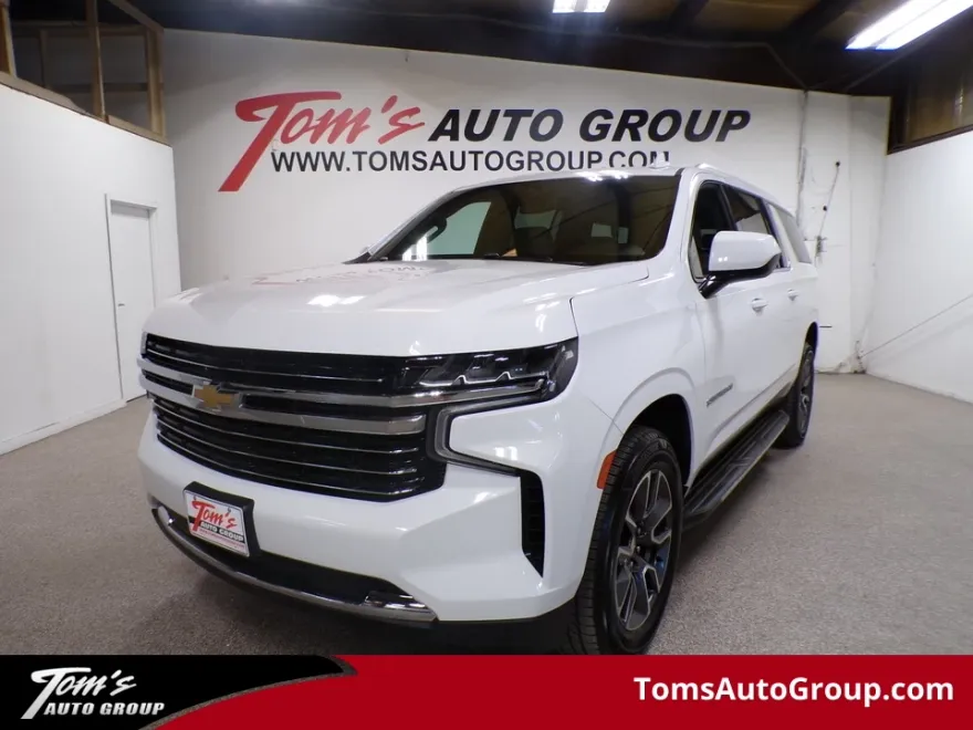 2021 Chevrolet Suburban LT photo 1