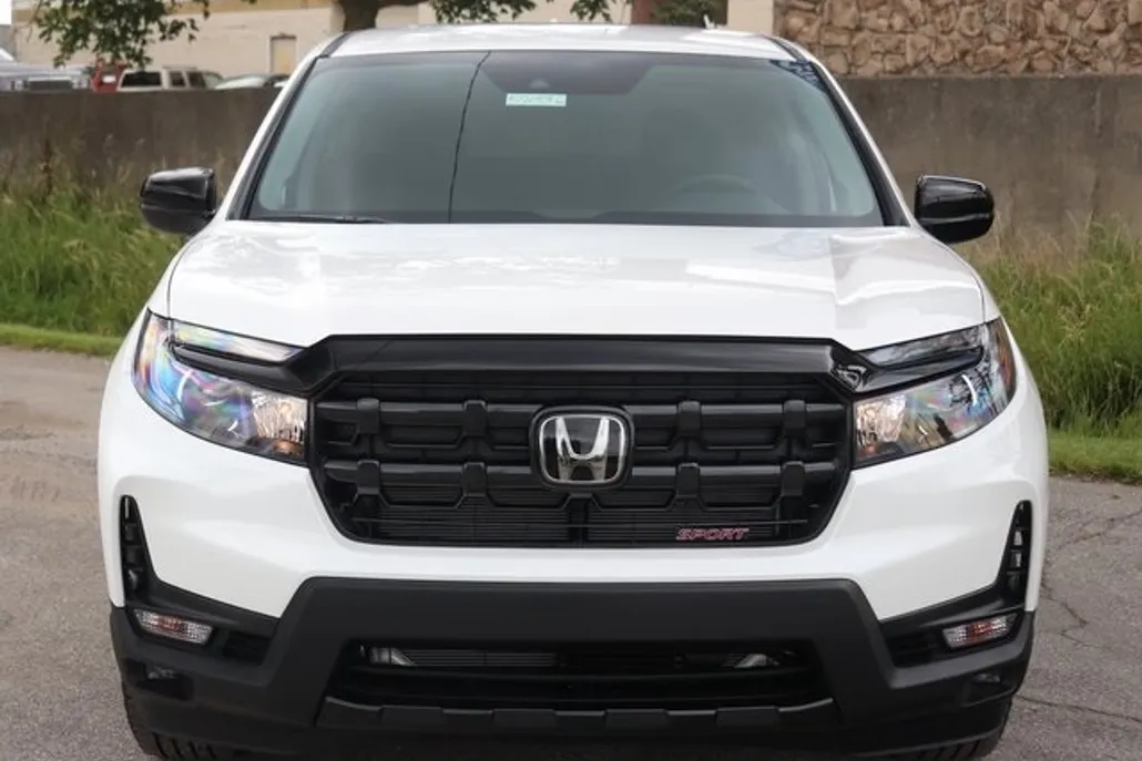 2025 Honda Ridgeline Sport photo 1