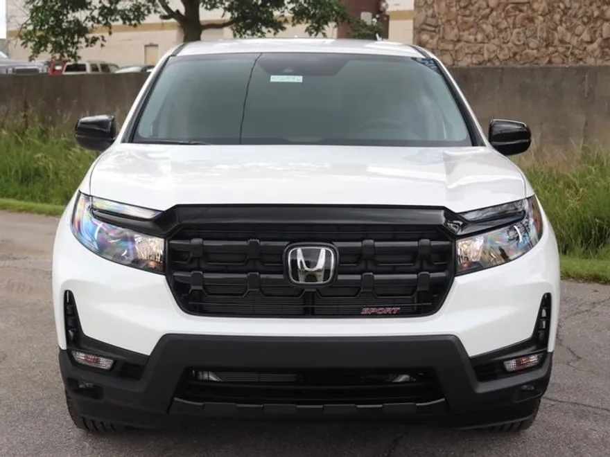 2025 Honda Ridgeline Sport photo 1