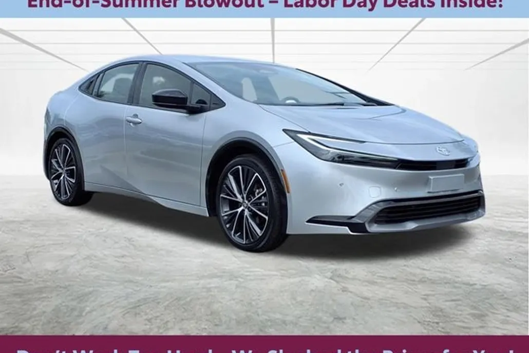 2024 Toyota Prius XLE photo 1