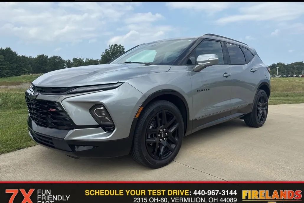 2023 Chevrolet Blazer RS photo 1