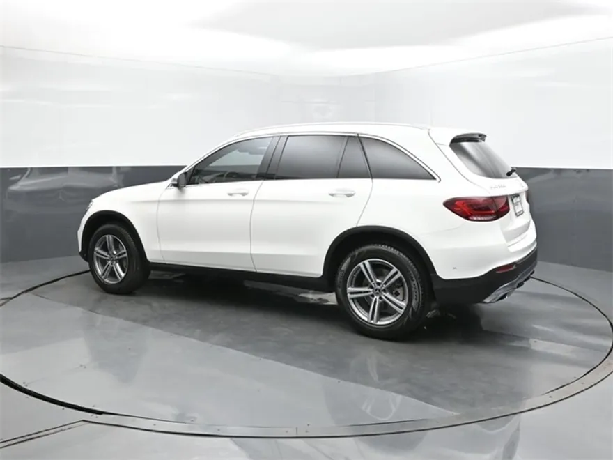 2022 Mercedes Benz GLC 300 photo 1