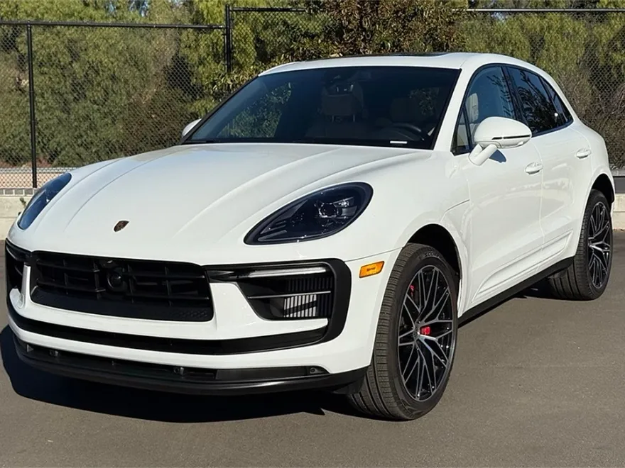 2024 Porsche Macan S photo 1