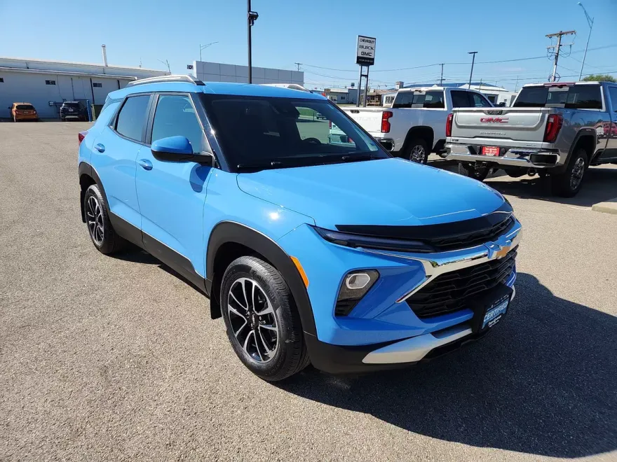 2024 Chevrolet Trailblazer LT photo 1