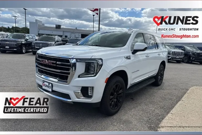 2023 Gmc Yukon SLT photo 1