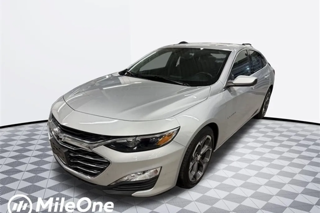 2022 Chevrolet Malibu 1LT photo 1