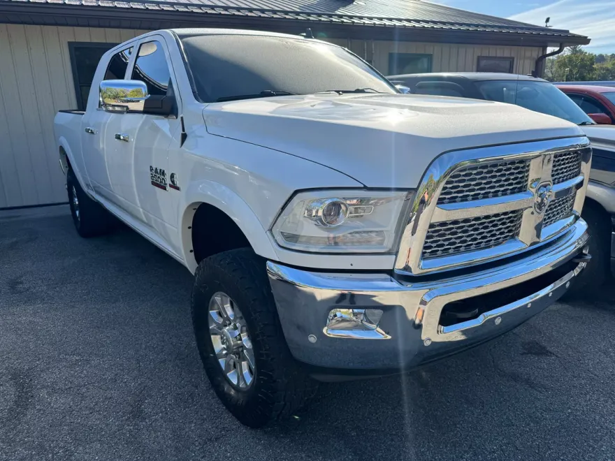 2018 Ram 2500 Laramie photo 1