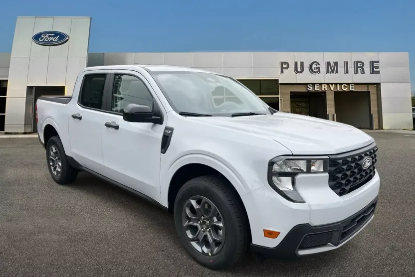 2025 Ford Maverick XLT photo 1