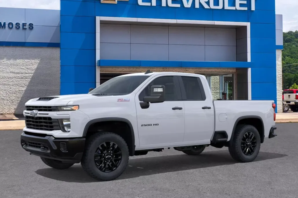 2026 Chevrolet Silverado 2500HD Custom photo 1