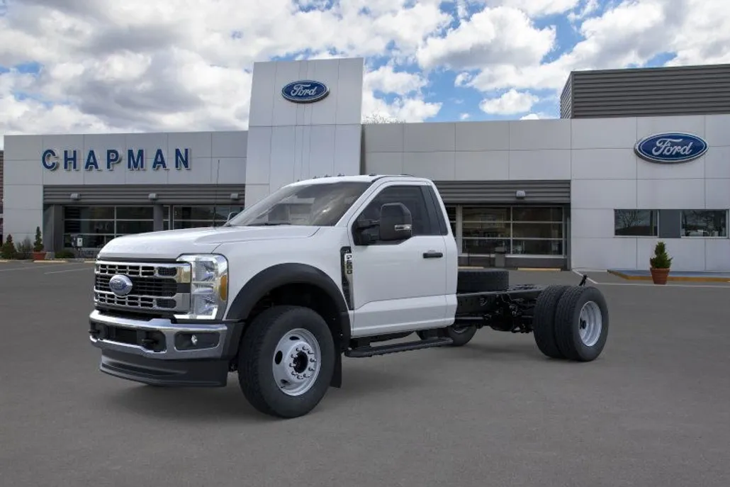 2026 Ford F-600 photo 1