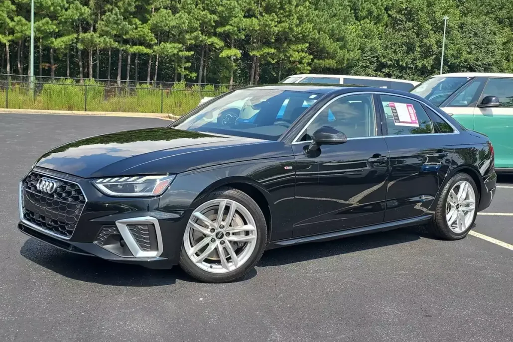 2024 Audi A4 S line Premium Plus photo 1